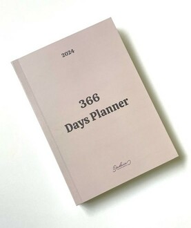 2024 366 days dusty pink planner, بلانر ٢٠٢٤  بمنظور يومي بلون وردي ترابي