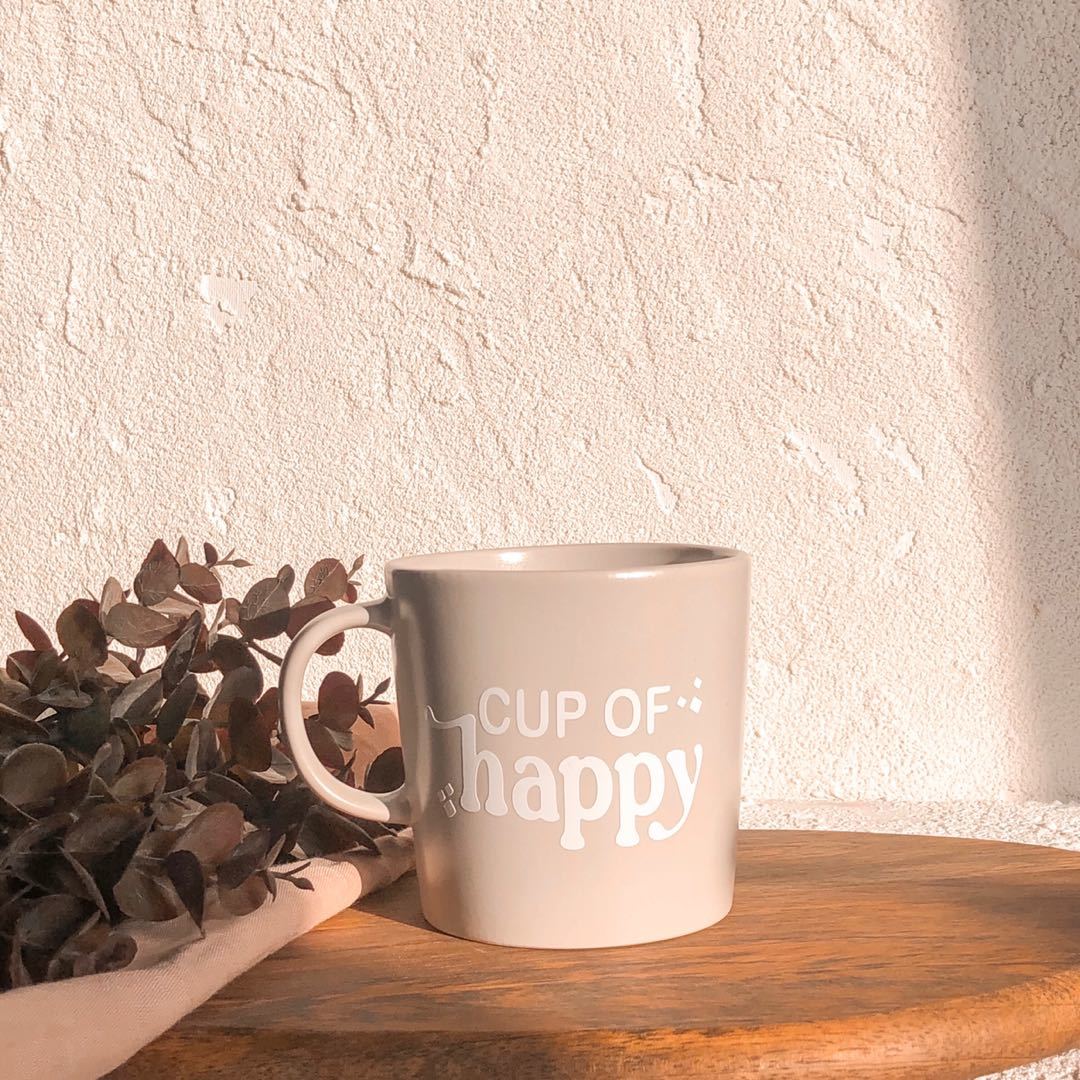 اطلب كوب بتصميم CUP OF HAPPY  على سوق تبايُع