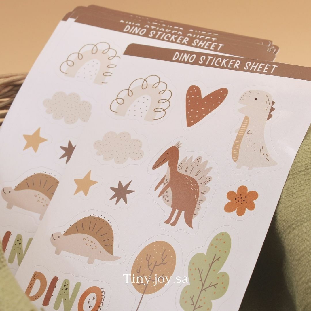 اطلب Dino stickers sheet من متجر Tiny joy على سوق تبايُع